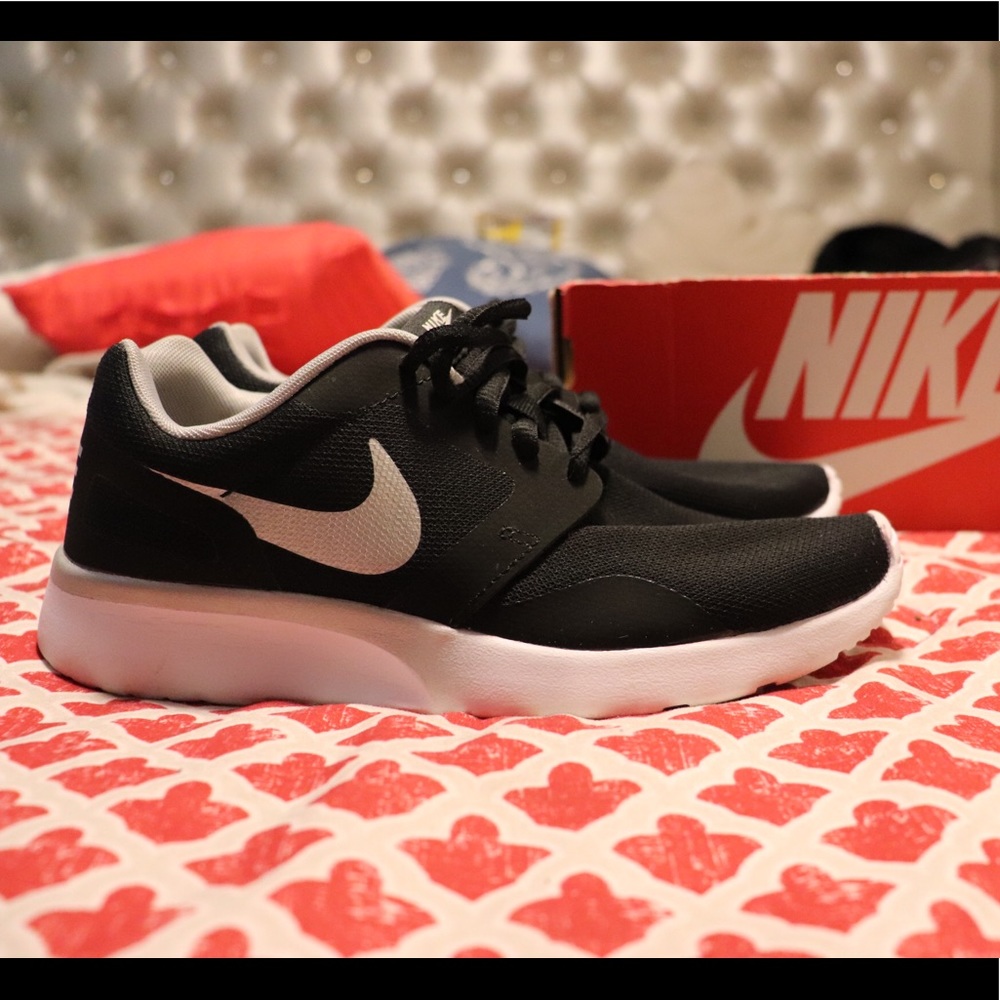 Nike shoes!!
